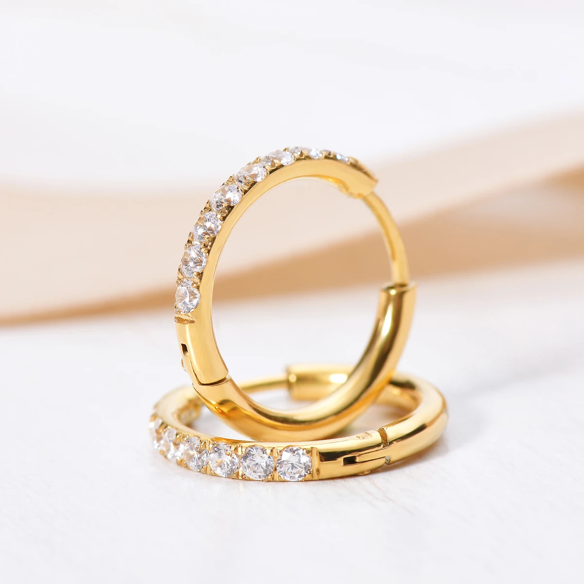 2 adet Paslanmaz Çelik Taşlı H - Conch Earring Hoop incelemesi ve fiyatı